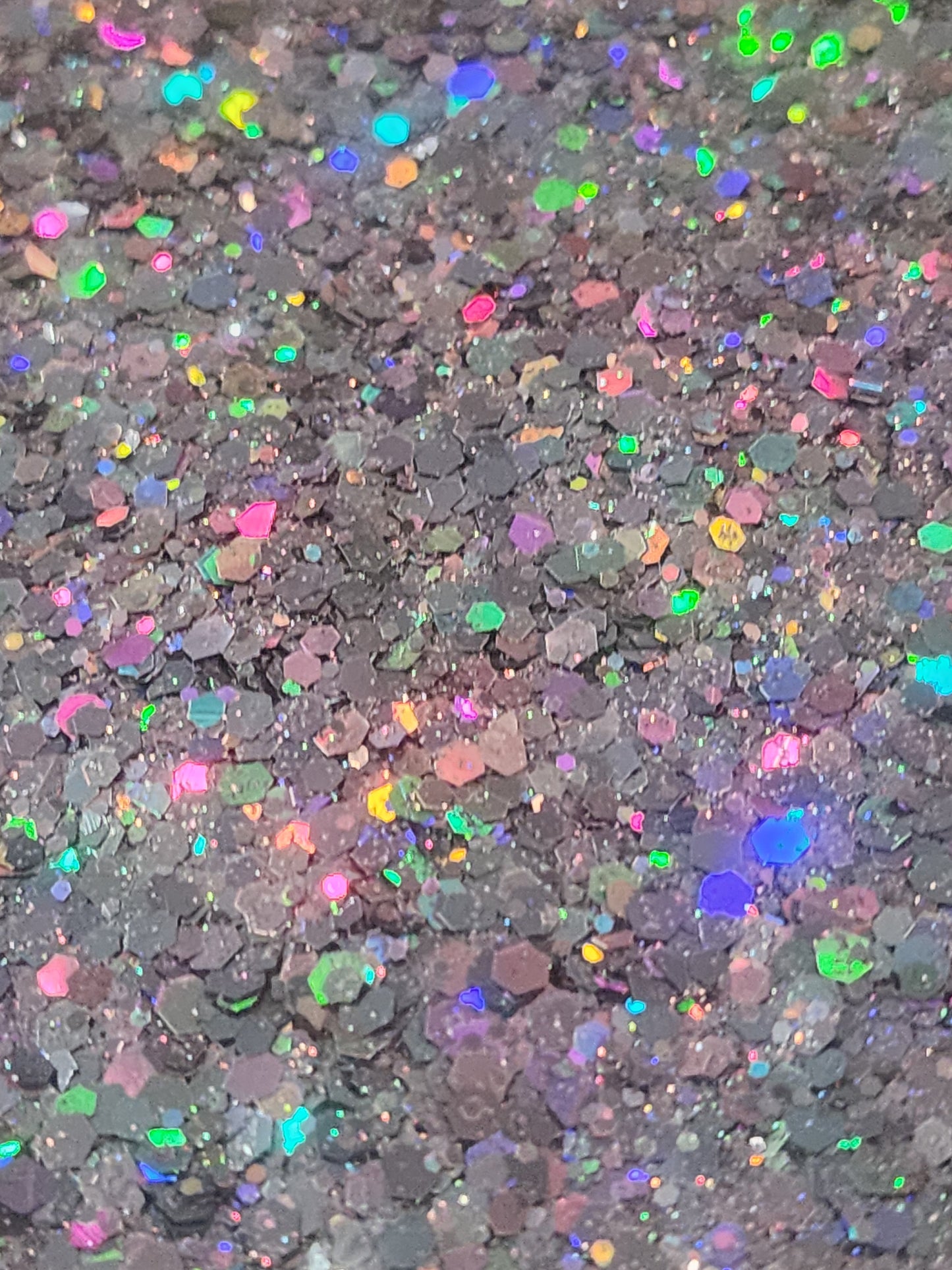 #92 Black Holographic regular chunky glitter