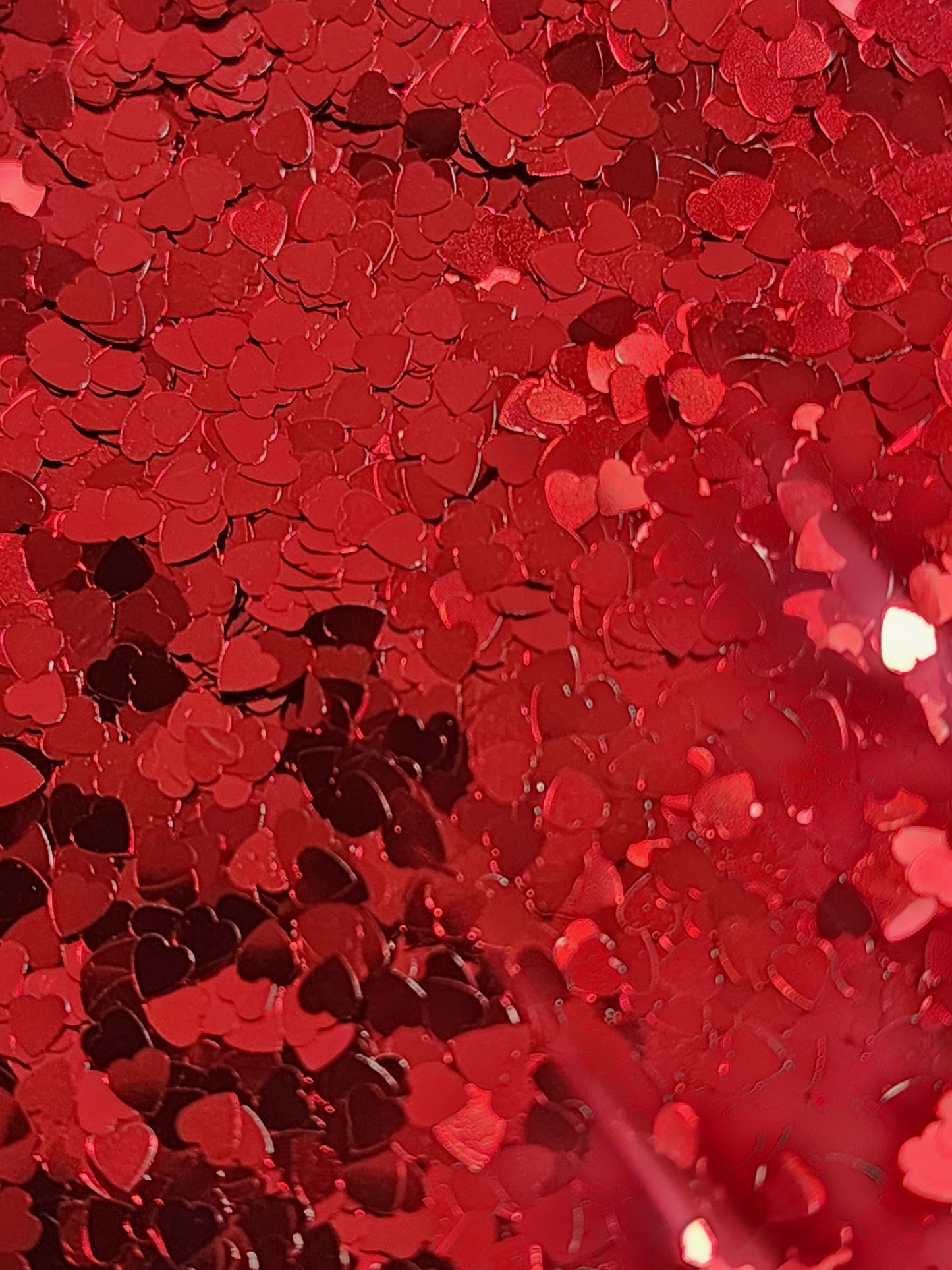 #109A Red Heart shape glitter